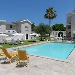 Artemisia 3*