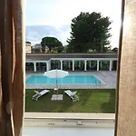 Artemisia Oda ve Kahvaltı 3*