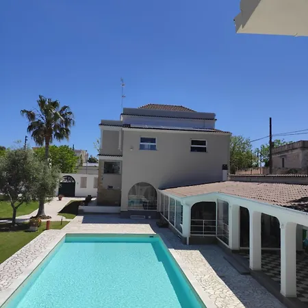 Alojamento de Acomodação e Pequeno-almoço Artemisia Bari