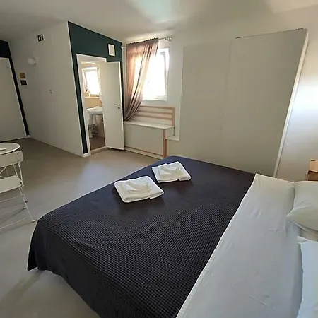 B&B Artemisia 바리